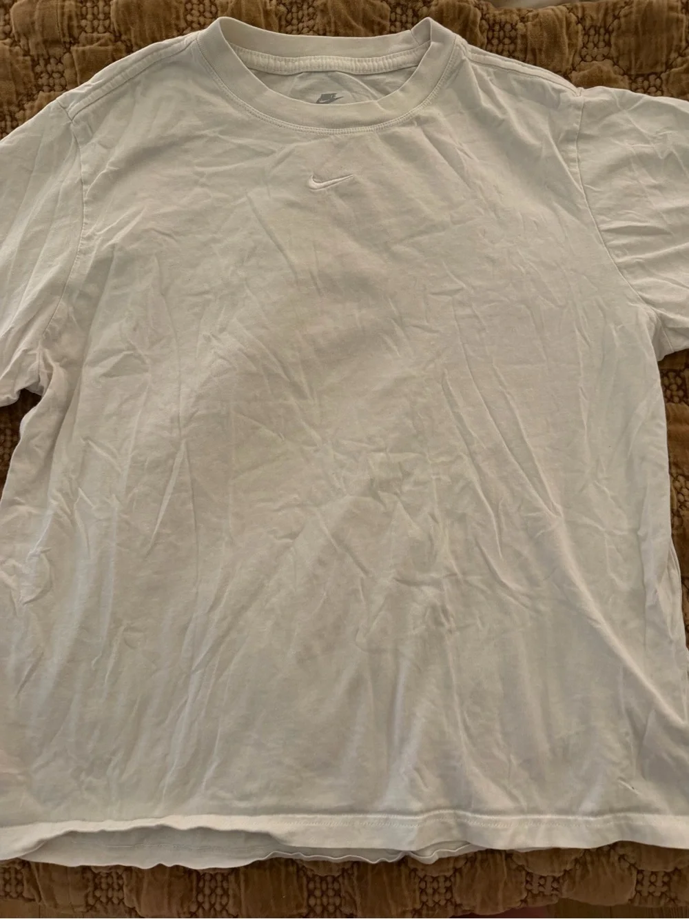 Nike Men’s White Crew Swoosh Short Sleeve T-Shirt